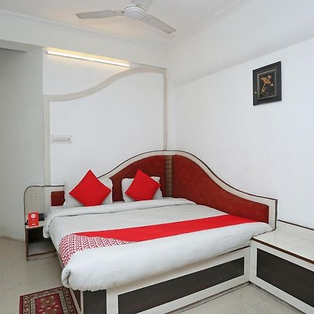 Oyo 4406 Hotel Arya Palace Μποπάλ Εξωτερικό φωτογραφία