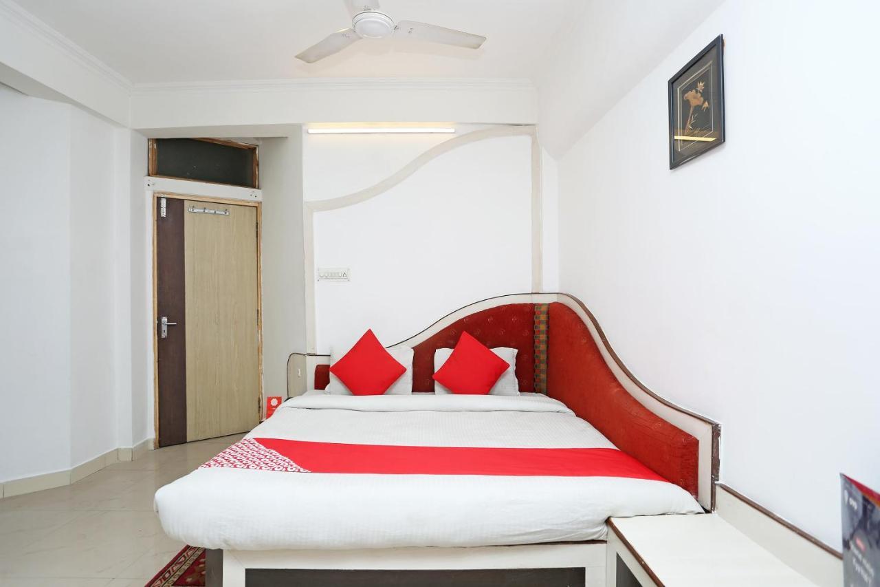 Oyo 4406 Hotel Arya Palace Μποπάλ Εξωτερικό φωτογραφία